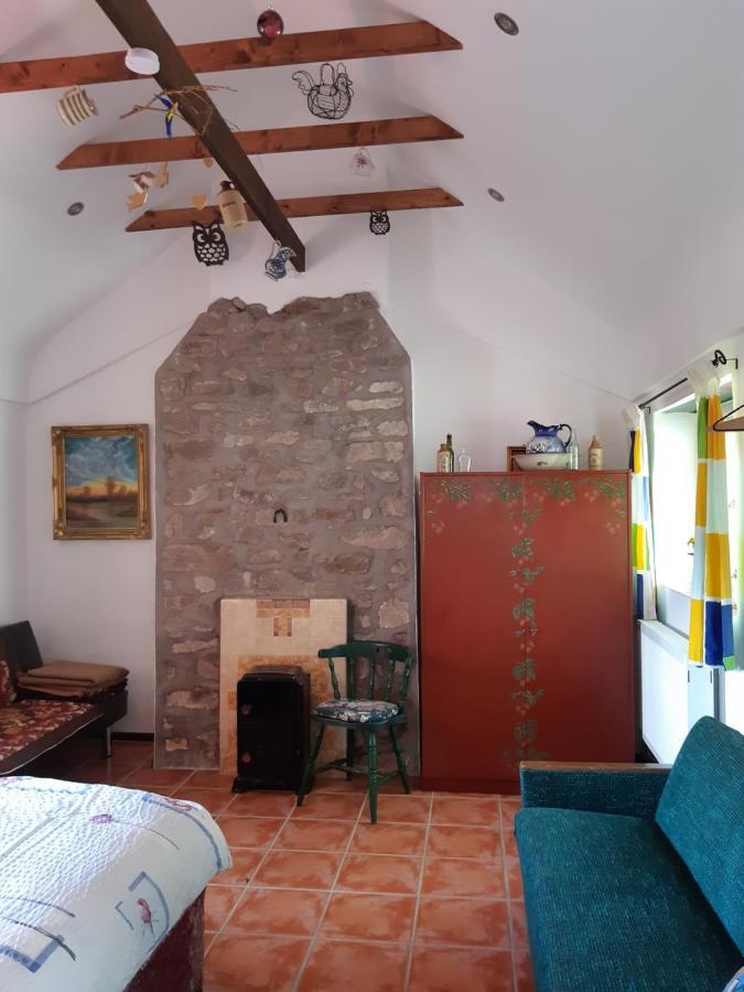 Back2Roots - Beautifully Restored Cottage, Doochary Εξωτερικό φωτογραφία